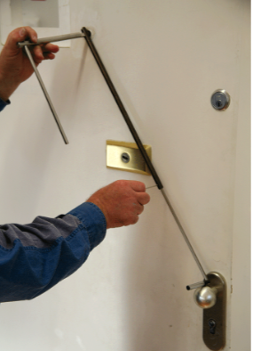 Herramienta Apertura a través de Mirilla