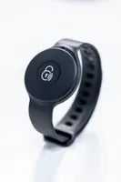 Mando a distancia wButton. Llavero y pulsera de Watchman Door